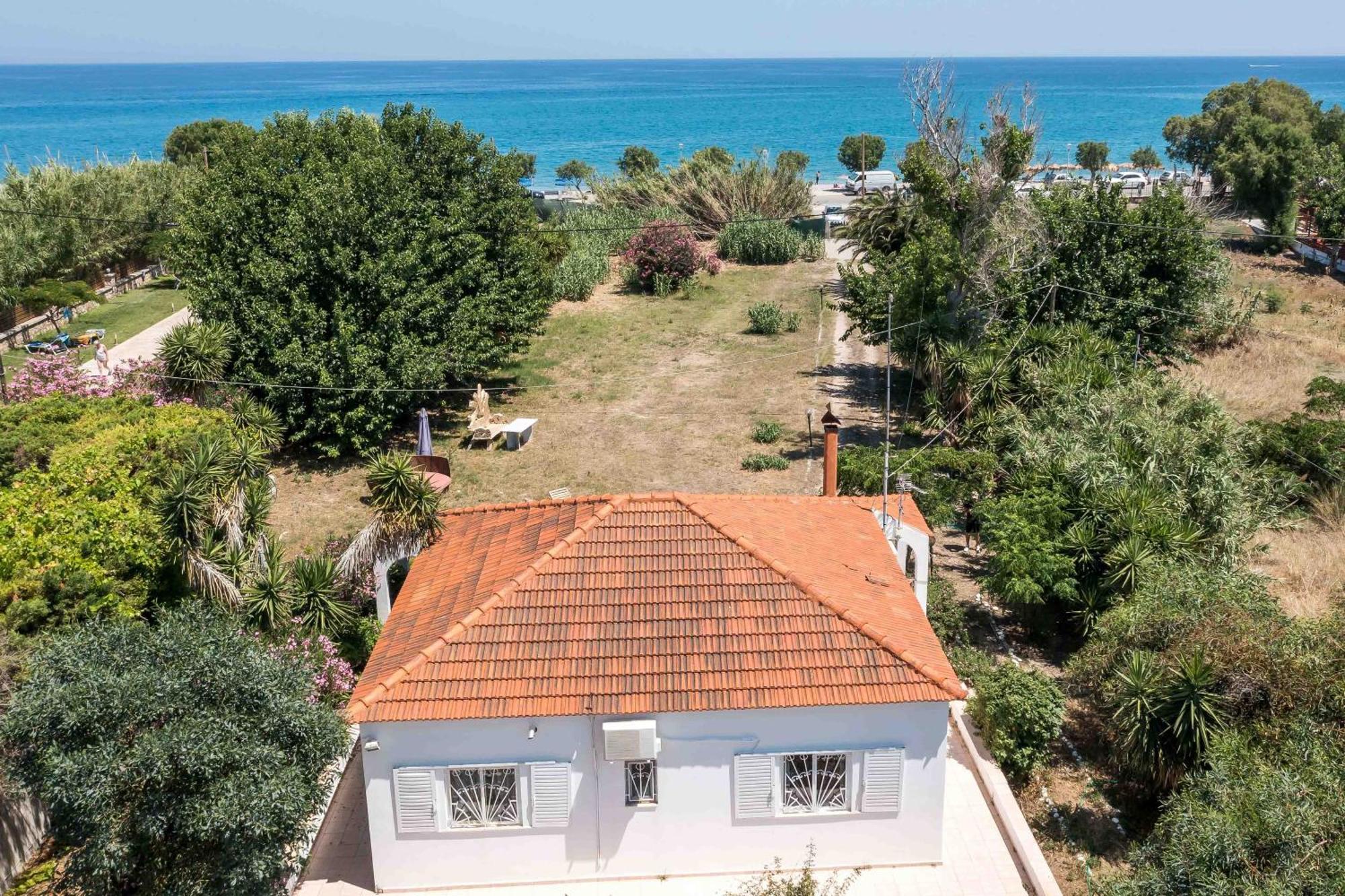 Tinas Dreams By The Sea *
